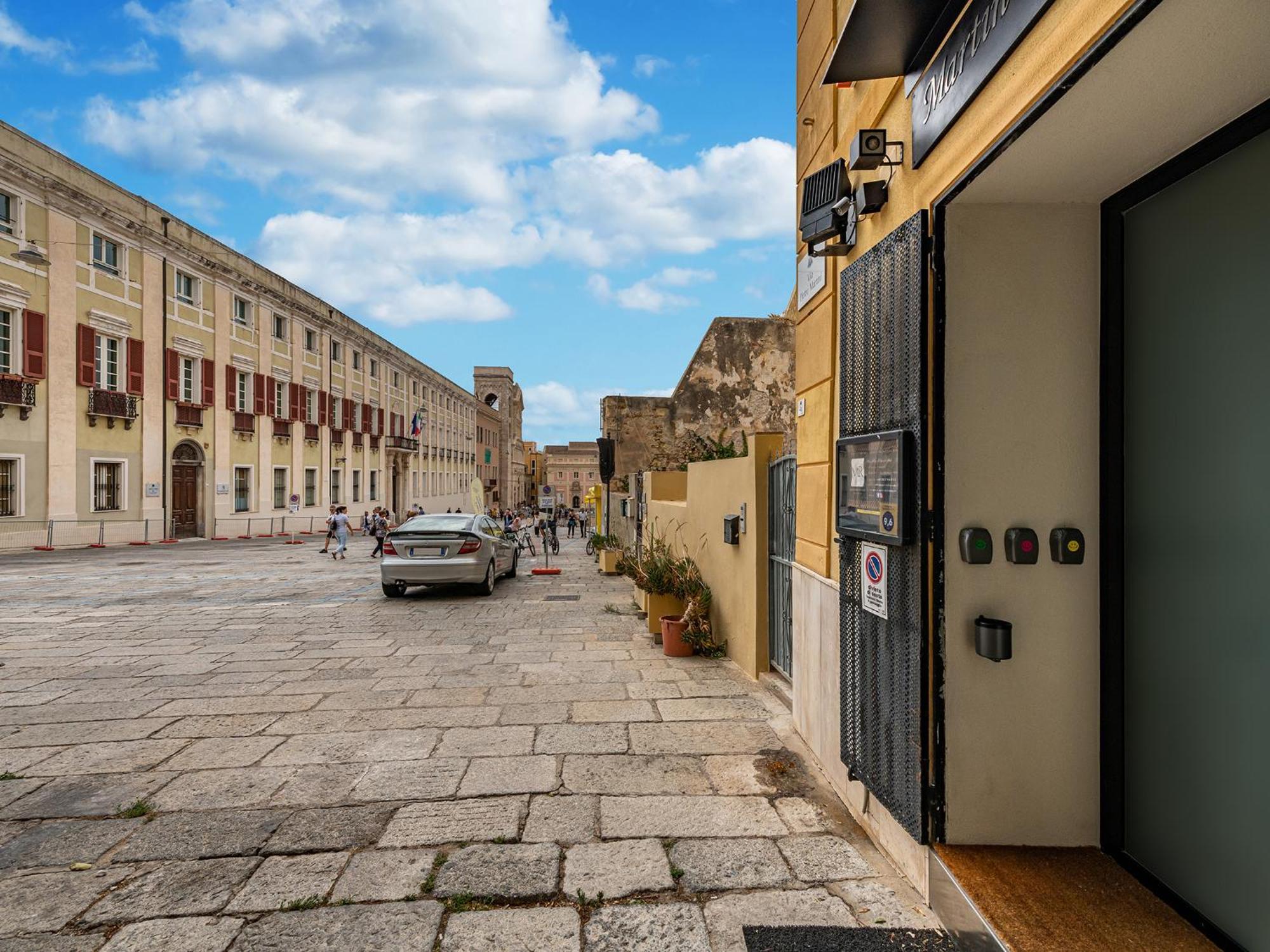 Suite Martini Al Castello Cagliari Exterior photo